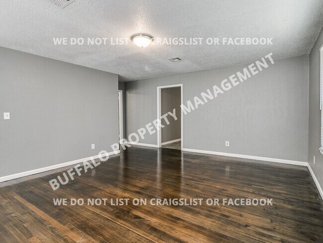 Building Photo - 2340 NW 34th St