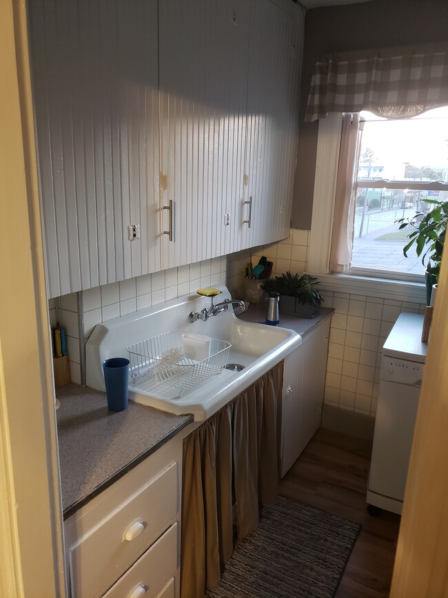 Pantry - 267 Kelley St