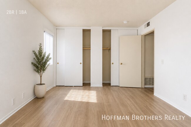 Foto del edificio - 141 N Ridgeway St