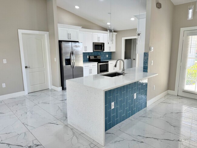 Foto del edificio - 2215 SE 9th Terrace