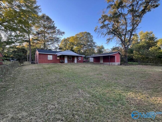 Foto del edificio - 1102 Danville Rd SW
