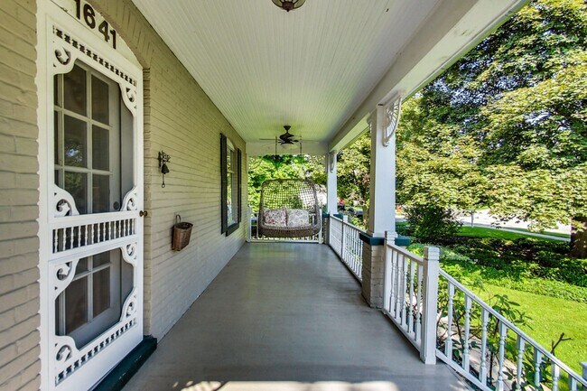 Building Photo - 1641 Walters Ave