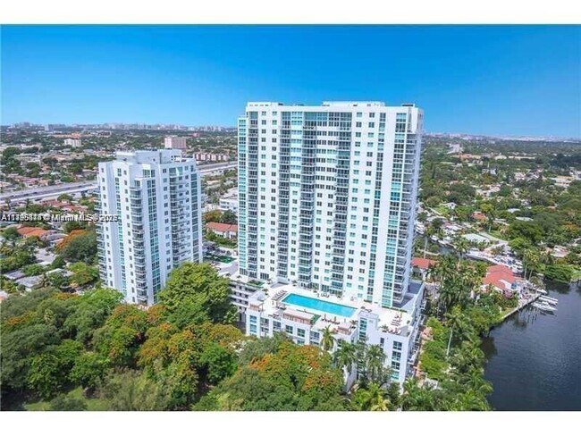 Foto del edificio - 1861 NW S River Dr