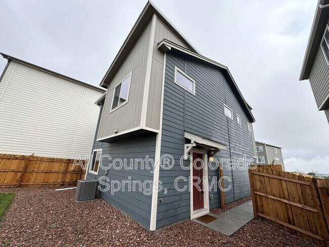 Foto del edificio - 8082 Jayla Trl