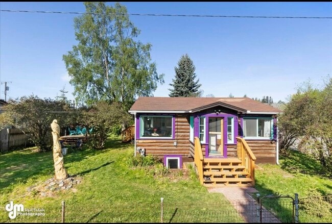 Photo - 1200 B St House