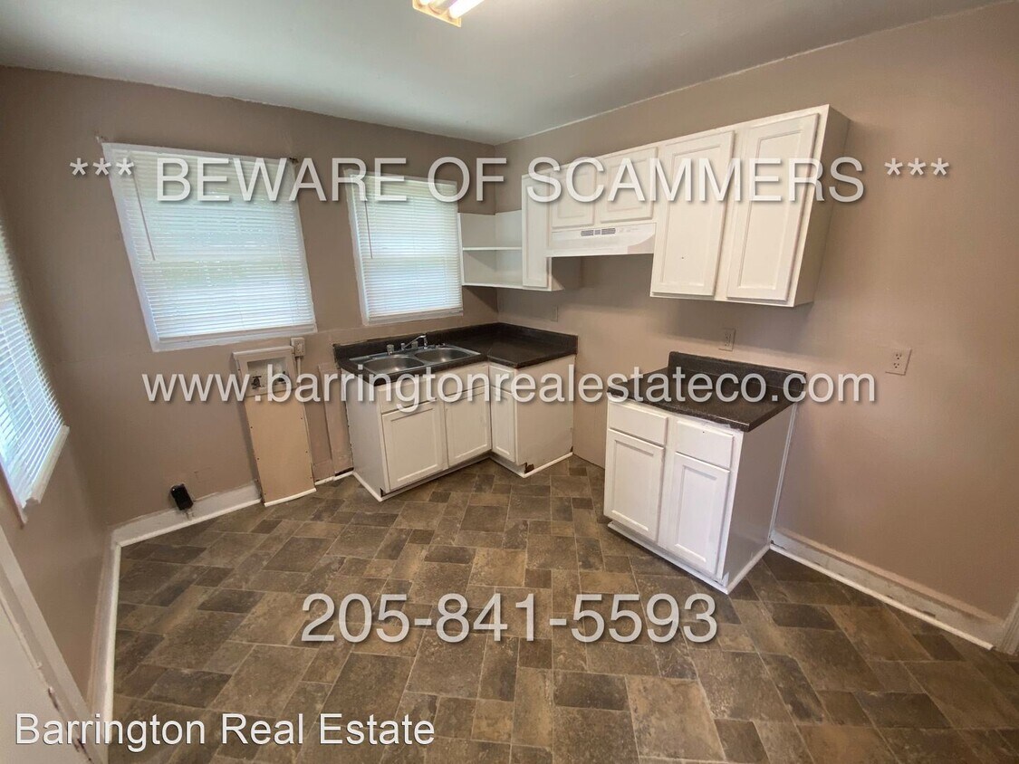 Foto del edificio - 2 br, 1 bath House - 1215 East Lake Blvd