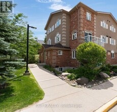 Building Photo - 135 Sydenham Wells