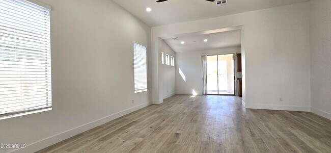 Foto del edificio - 9971 S 183rd Ln