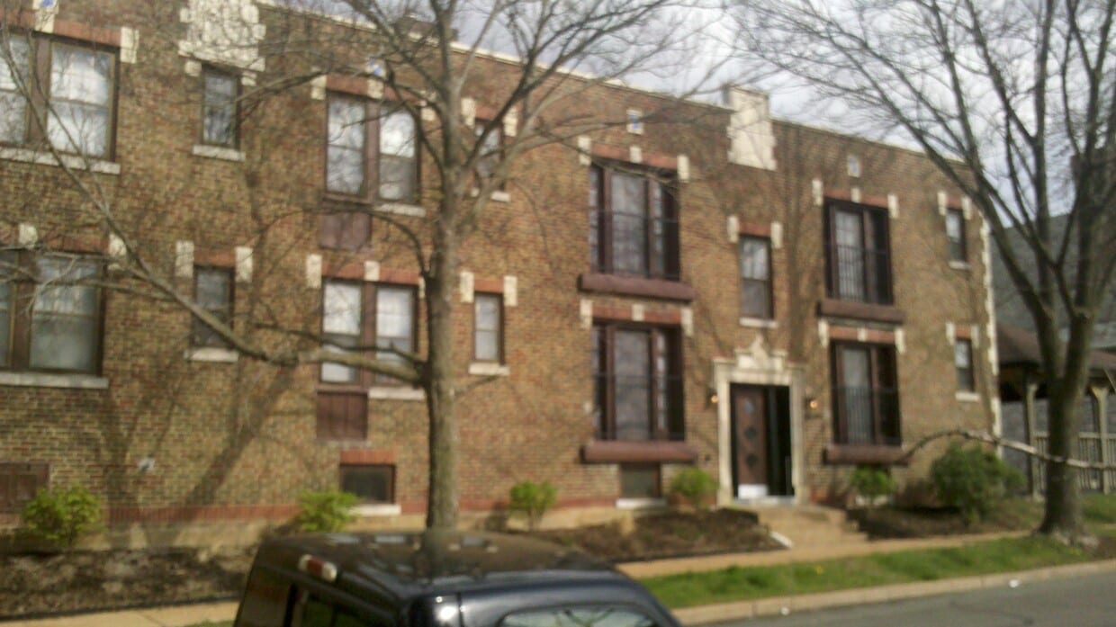 934 Concordia Ln Unit 9342N, Clayton, MO 63105 Apartment for Rent in Clayton, MO