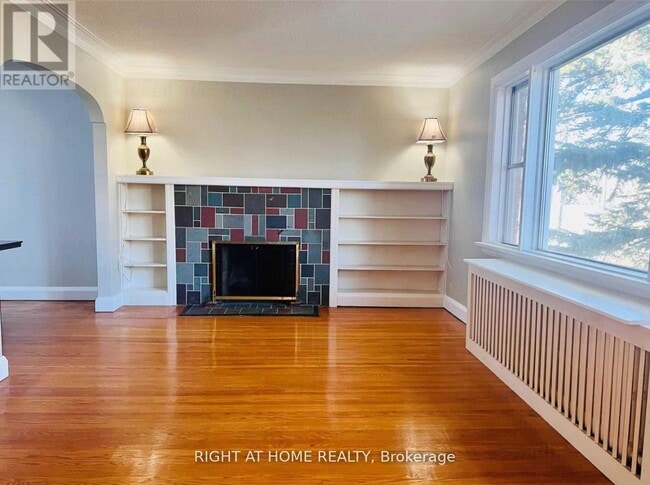 Building Photo - 201 Codsell Ave