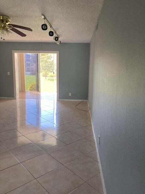 Foto del edificio - 300 NE 26th Ave