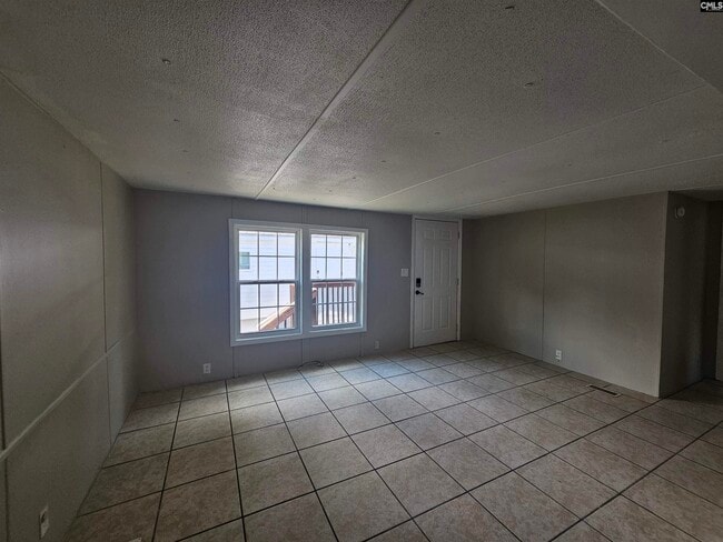 Building Photo - 3118 Dudley Rd