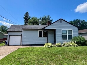Building Photo - 1106 S 17th Ave