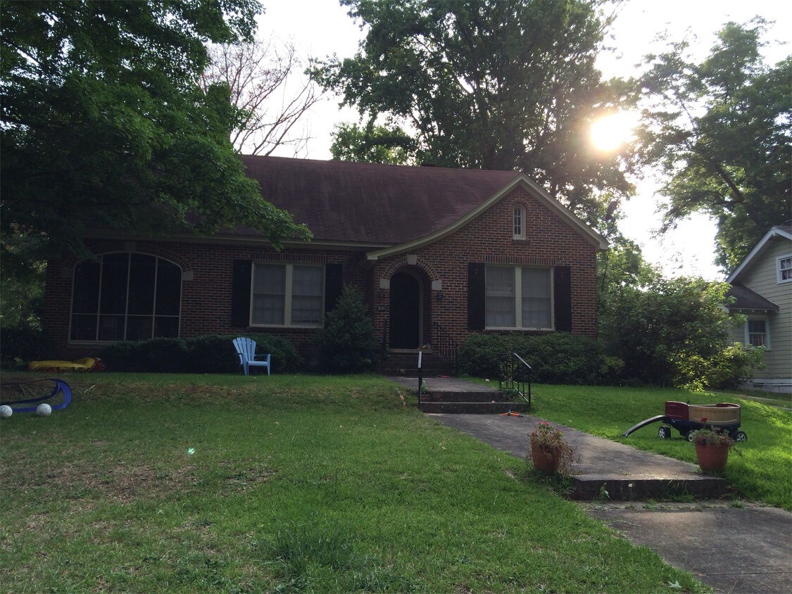 601 Highland Dr, Greenwood, SC 29649 House Rental in Greenwood, SC