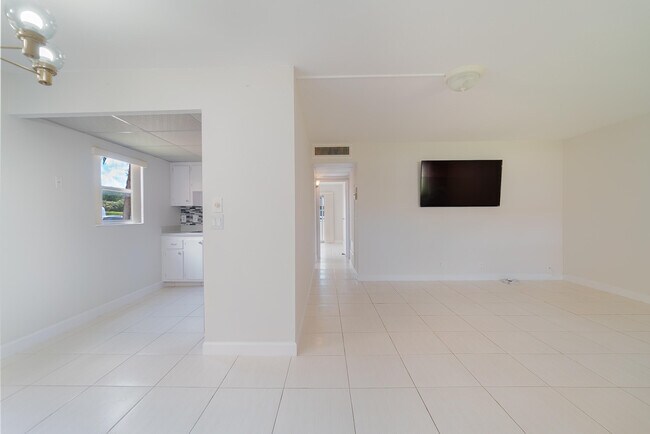 Foto del edificio - 629 Saxony Ln