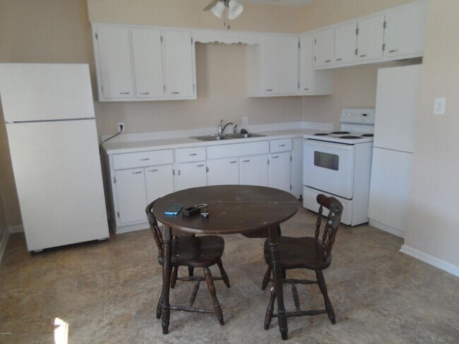 Foto del edificio - 145 E Alachua Ln