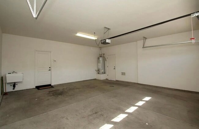 Foto del edificio - 5535 E Erin Ave