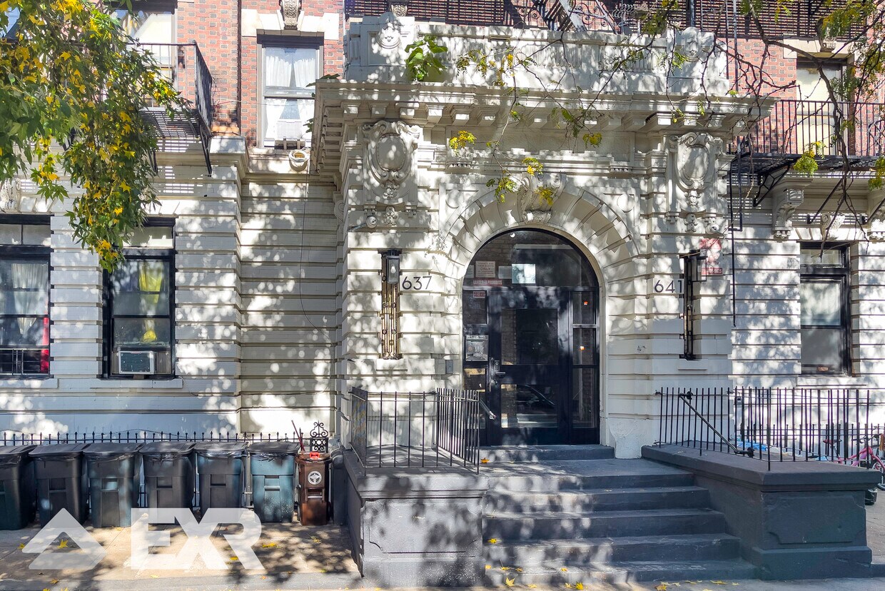 Building Photo - 637 St Marks Ave