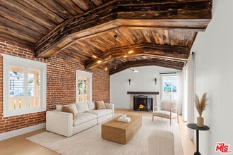 Building Photo - 8467 4th St