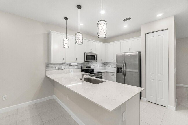 Building Photo - 13652 Night Sky Pl