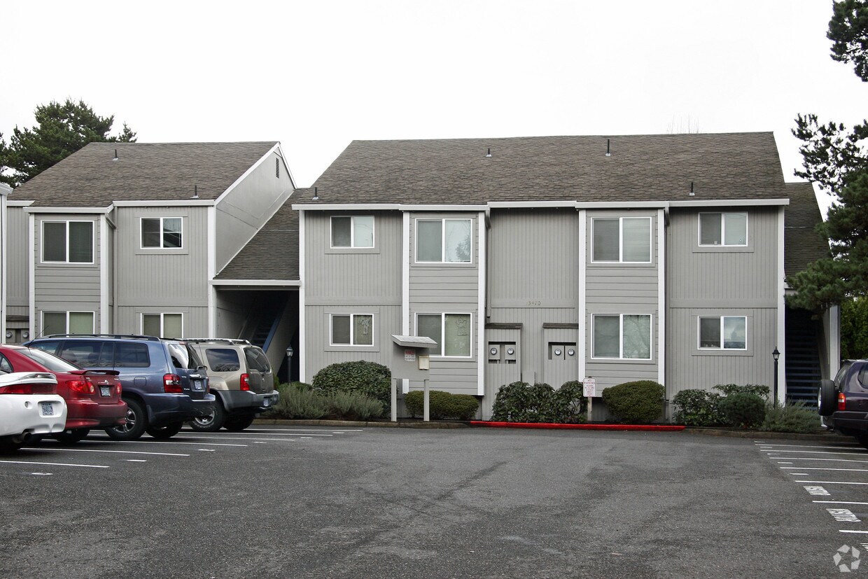 Building Photo - Woodtree Apartments