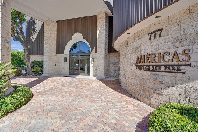 Building Photo - 777 Bayshore Dr
