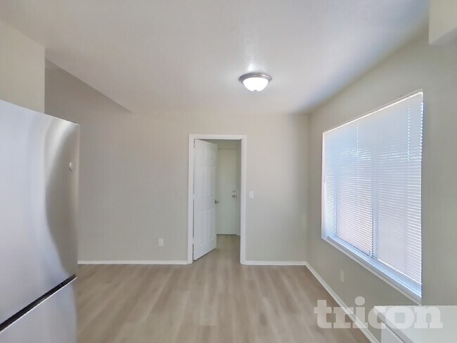 Foto del edificio - 6826 W Cholla St