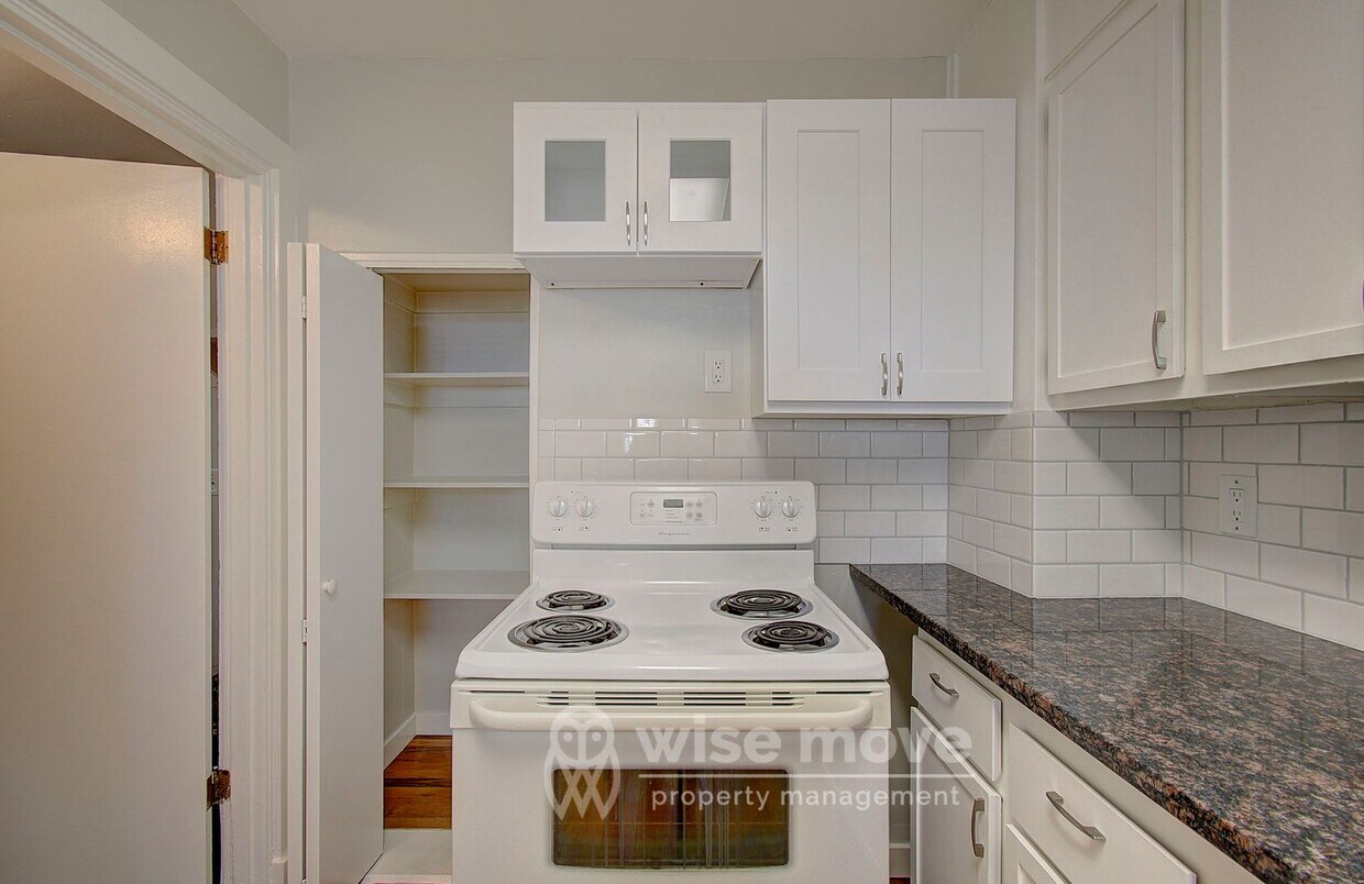 Primary Photo - NW Greeley Duplex