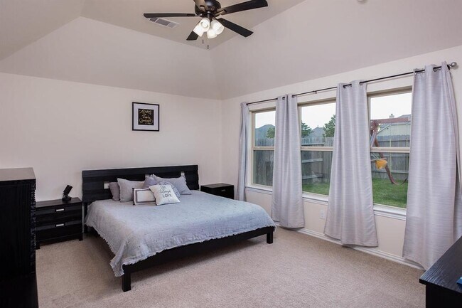 Foto del edificio - 12432 Berberry Dr