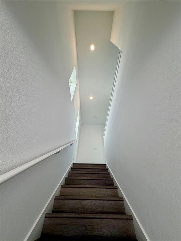 Building Photo - 10221 Dulbecco St