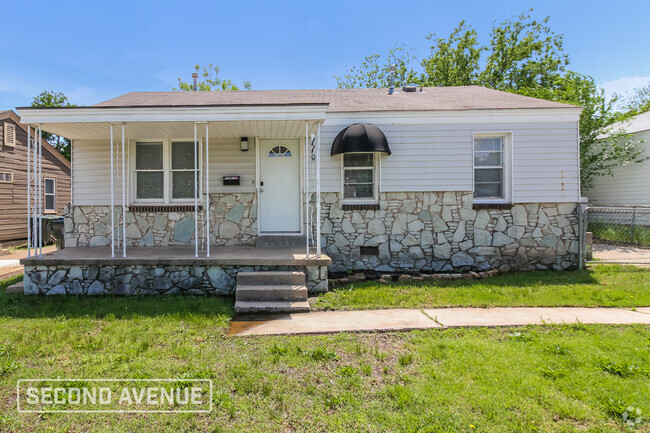 Building Photo - 110 E Myrtle Dr