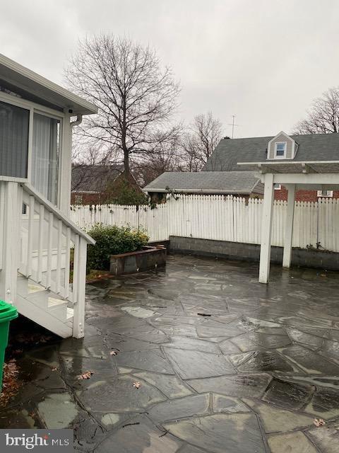 Building Photo - 2204 Gaylord Dr