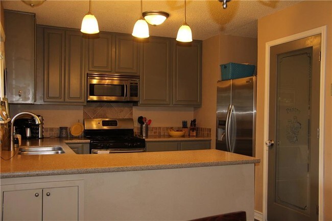 Building Photo - 11705 Santa Cruz Dr