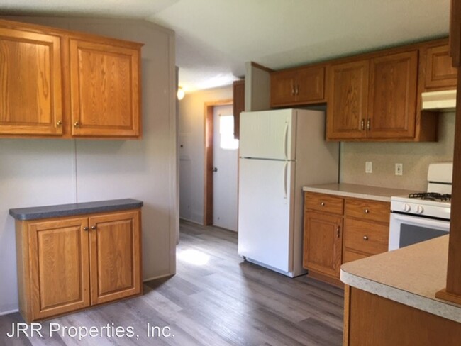 Foto del edificio - 3 br, 1 bath House - 158 Buskirk Lane