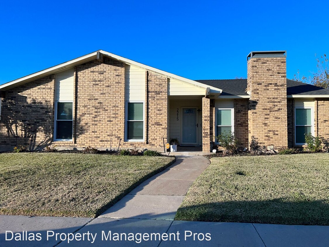 Primary Photo - 3 br, 2 bath House - 2215 E Peters Colony Rd