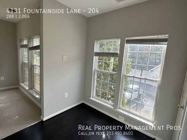 Building Photo - Qualify for a zero deposit?