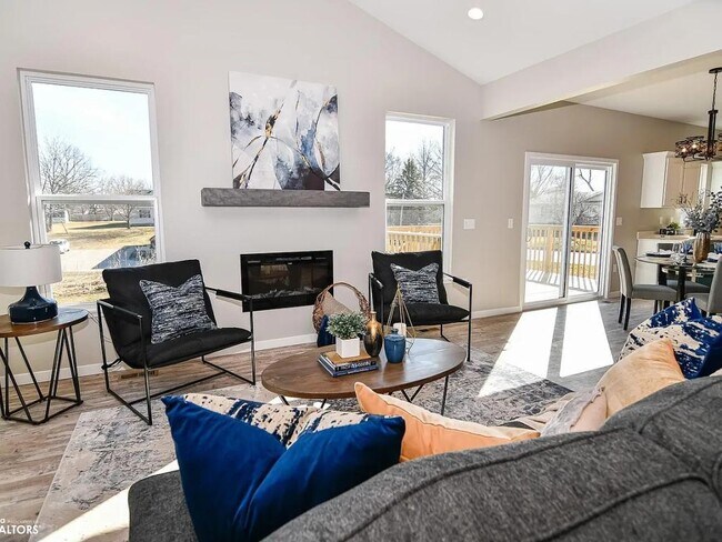 Foto del edificio - 2501 N Terrace Dr