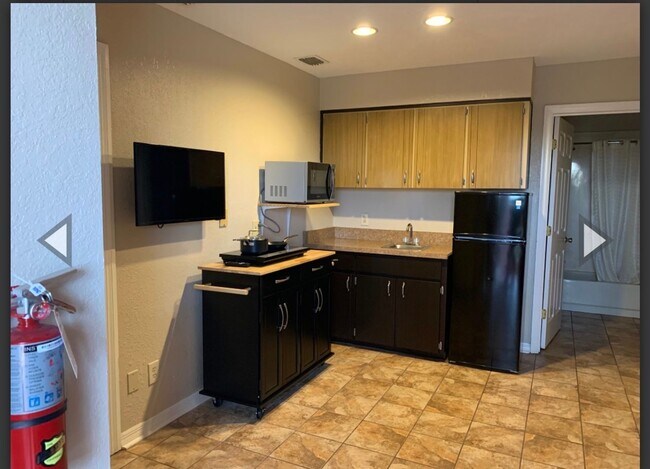 Foto del edificio - 2777-323G N. Poinciana Blvd., Kissimmee, FL 34747 1 bed/1 bath
