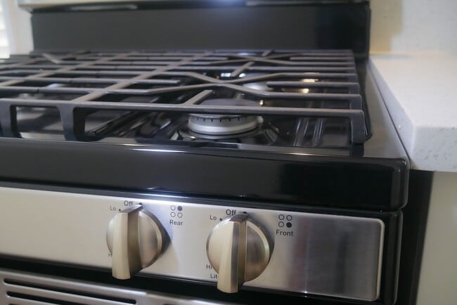 Foto del edificio - 1316 N Hollywood Way