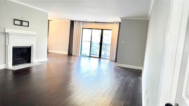 Foto del edificio - 1104 Pine Heights Dr NE