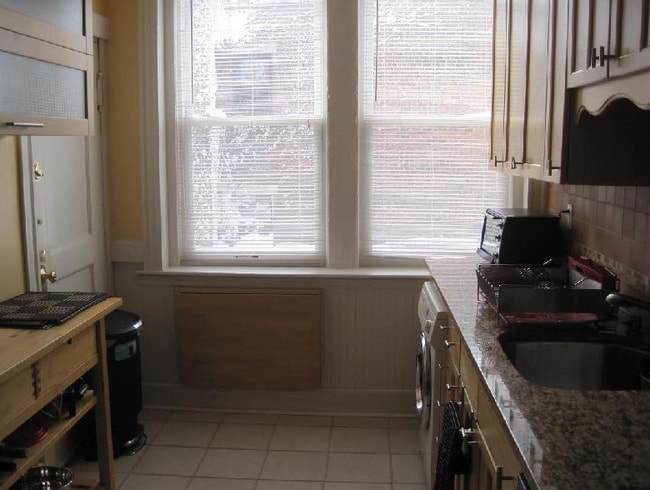 Building Photo - 129 Chiswick Rd