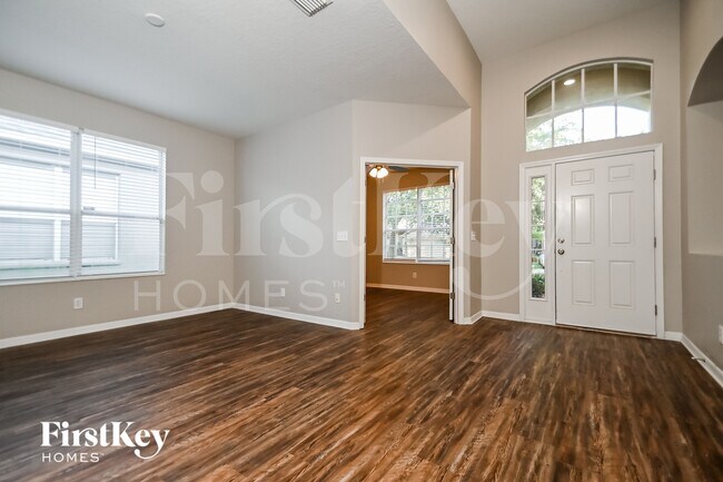 Foto del edificio - 8907 Sandy Plains Dr