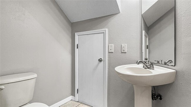 Foto del edificio - 9402 Charlesberg Dr