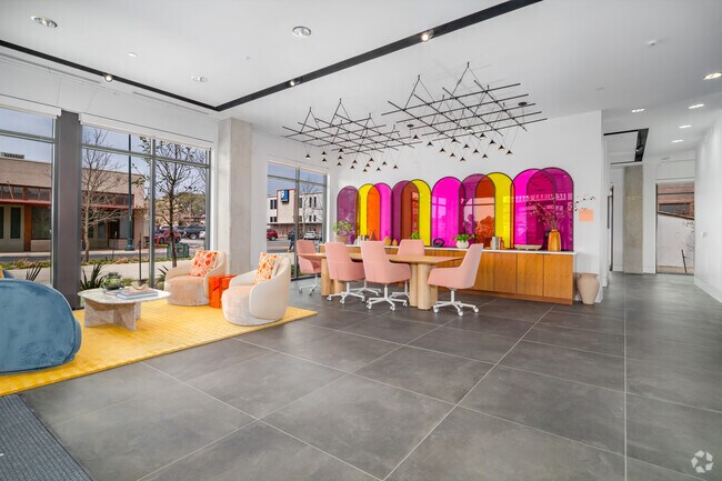 Centro de arrendamiento - The Continental Residences