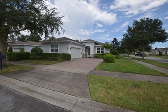 Building Photo - 132 Amanthus Ct