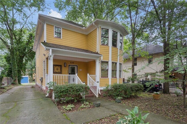 Foto del edificio - 649 Peeples St SW