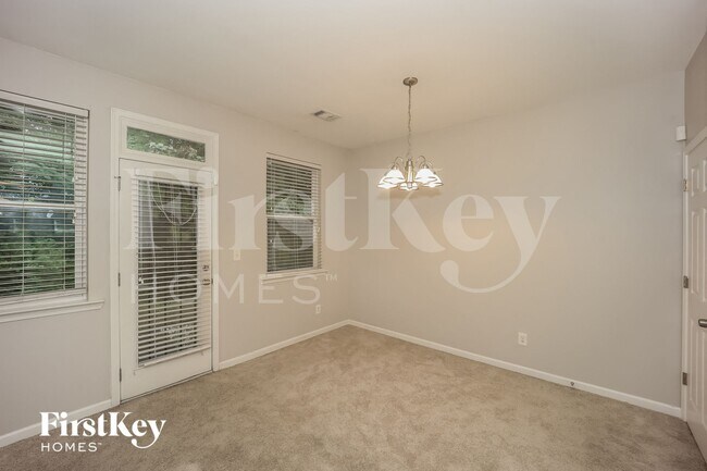 Building Photo - 3383 Estes Dr