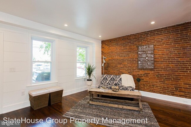 Building Photo - 3 br, 2.5 bath House - 219 N Lime st