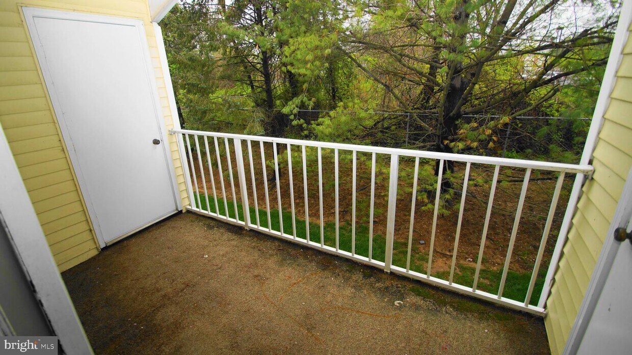 306 Steamboat Station Unit AMBOAT, Southampton, PA 18966 Room for