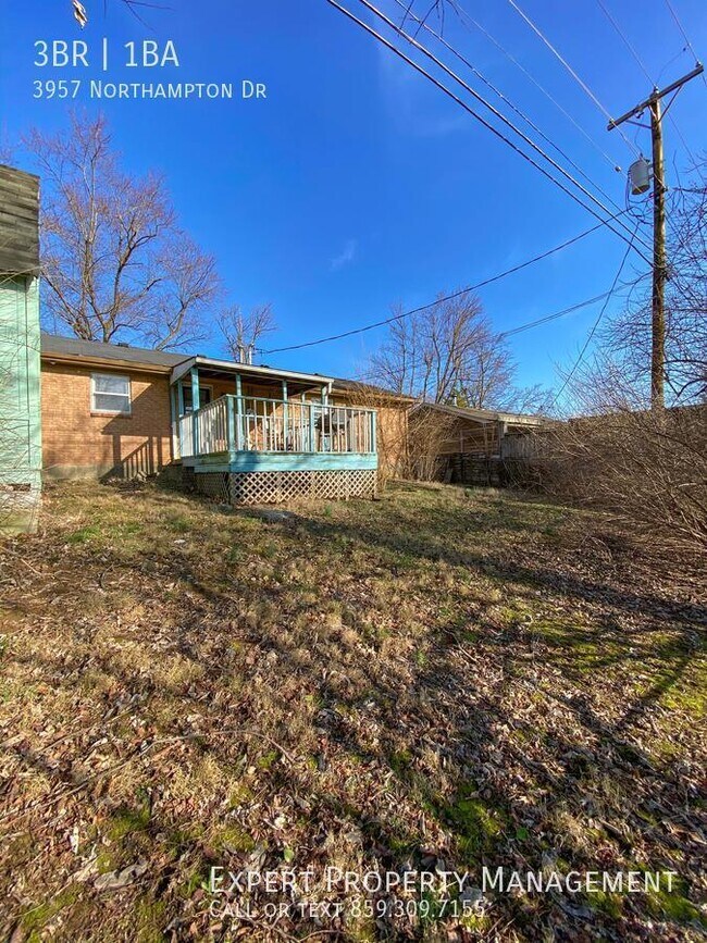 Building Photo - 3957 Northampton Dr